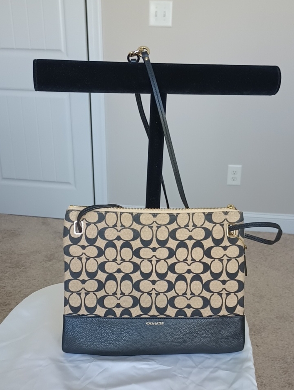 Coach #51086 Madison Khaki Black Signature Canvas Slim Crossbody File Bag - Picture 2 of 14